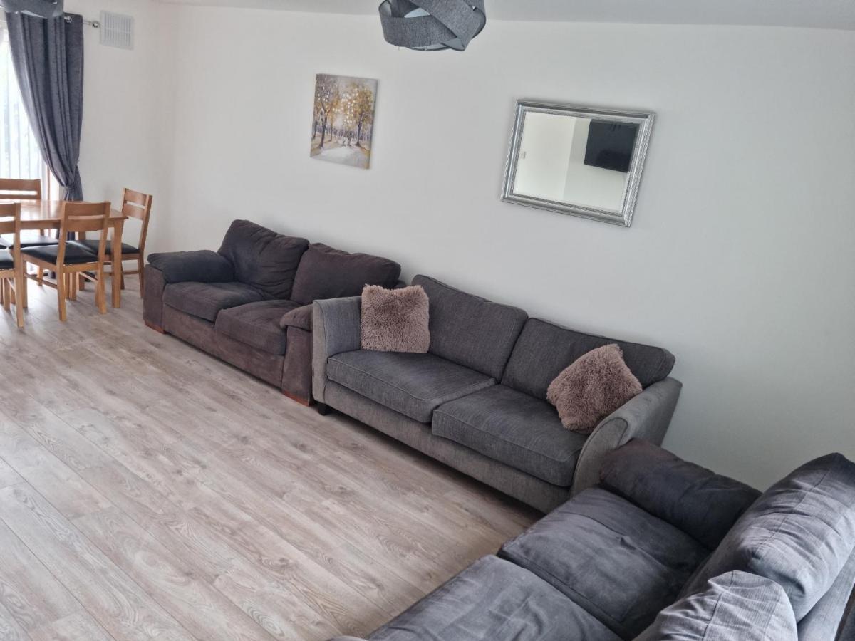 3 Bedroom House-Ellesmere Port Kültér fotó